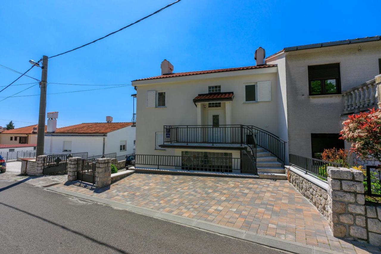 Apartment Mira Crikvenica Buitenkant foto