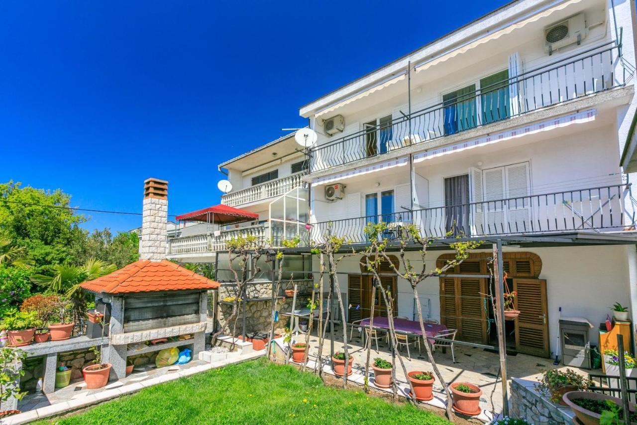 Apartment Mira Crikvenica Buitenkant foto