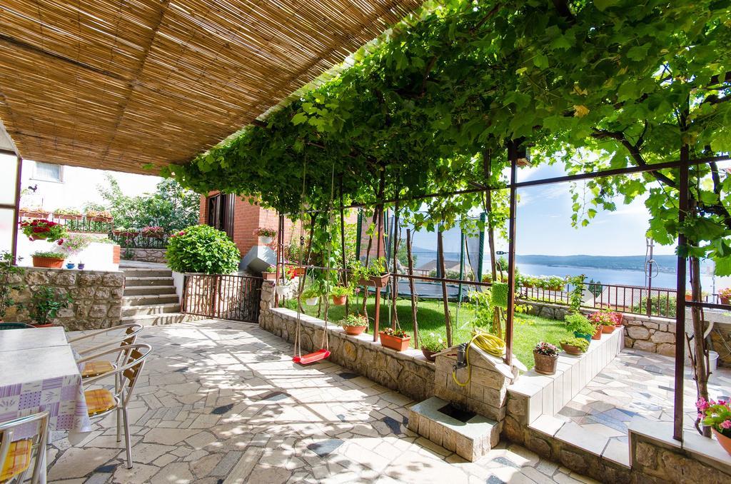 Apartment Mira Crikvenica Buitenkant foto